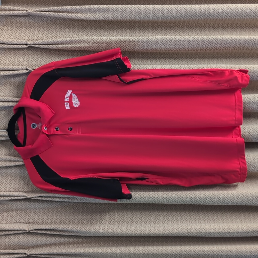 Men's Size XL Detroit Red Wings  Red And Black NHL Logo Polo